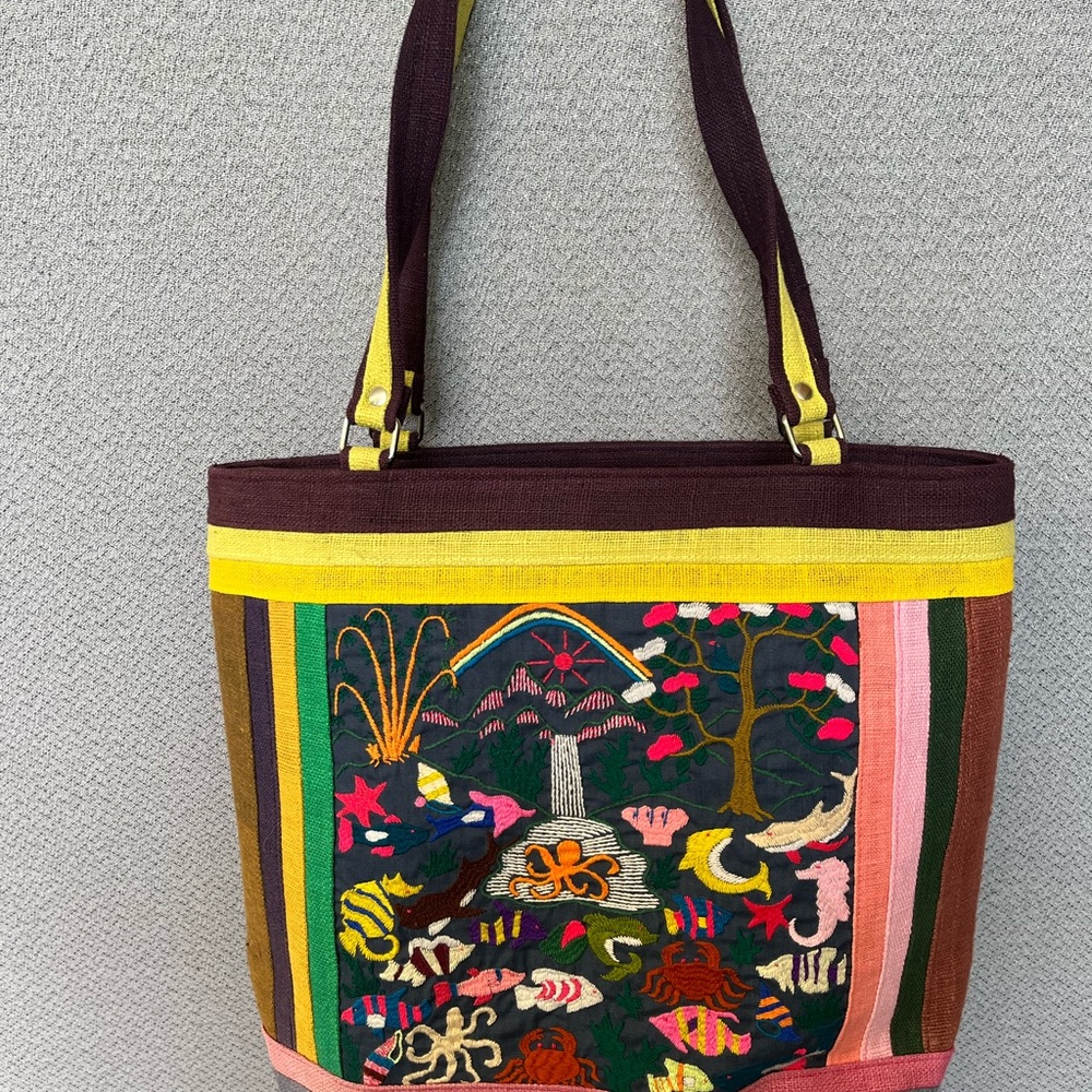 Hand made colorful and durable tote funky animal/ spiritual vibe - Picture 6 of 13